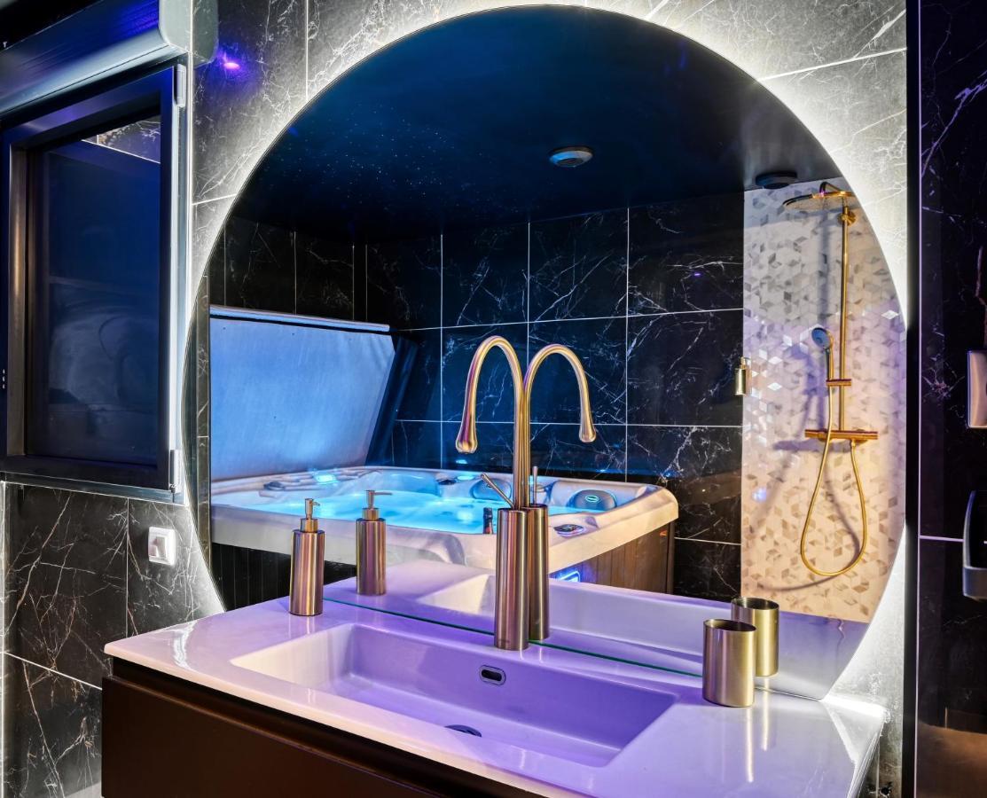 Hébergement de vacances Magnifique Avec Jacuzzi à 15mn De Paris *